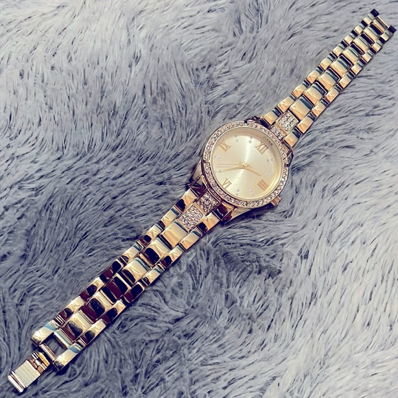NWOT Women’s Gold Tone Watch w/ Rhinestone Accents